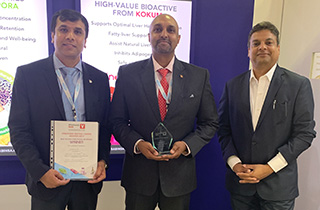 Ahmed Khan, Shaheen Majeed, Dr. Anurag Pande showcasing the Tasting Award - VitaFoods Asia 2019 
