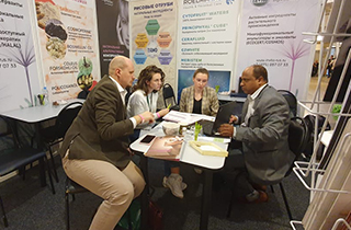 PCAR Conference 2019 -  Meeting with the team GELTEC MEDICA, Mr. Ivan Perepelkin – Director Invita Trade Limited, Ms. Victoriya R & D manager,   Mr. Ameen Ahmed -VP Sabinsa International Business
